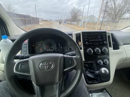 Toyota Hiace 2019 года за 21 000 000 тг. в Атырау – фото 4