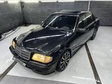 Mercedes-Benz C 280 1995 годаүшін2 100 000 тг. в Алматы – фото 4