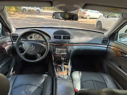 Mercedes-Benz E 220 2003 года за 3 900 000 тг. в Алматы – фото 6
