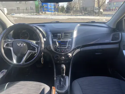 Hyundai Solaris 2015 года за 5 000 000 тг. в Актобе – фото 9