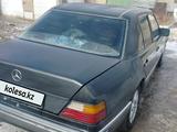 Mercedes-Benz E 200 1993 годаүшін1 200 000 тг. в Байконыр – фото 3