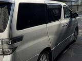 Toyota Vellfire 2010 года за 10 500 000 тг. в Алматы – фото 4