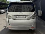 Toyota Vellfire 2010 года за 10 500 000 тг. в Алматы – фото 2