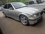 BMW 328 1996 годаүшін2 300 000 тг. в Алматы – фото 2