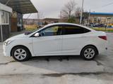 Hyundai Solaris 2015 года за 4 500 000 тг. в Шымкент – фото 5