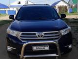 Toyota Highlander 2013 годаүшін9 000 000 тг. в Эмба