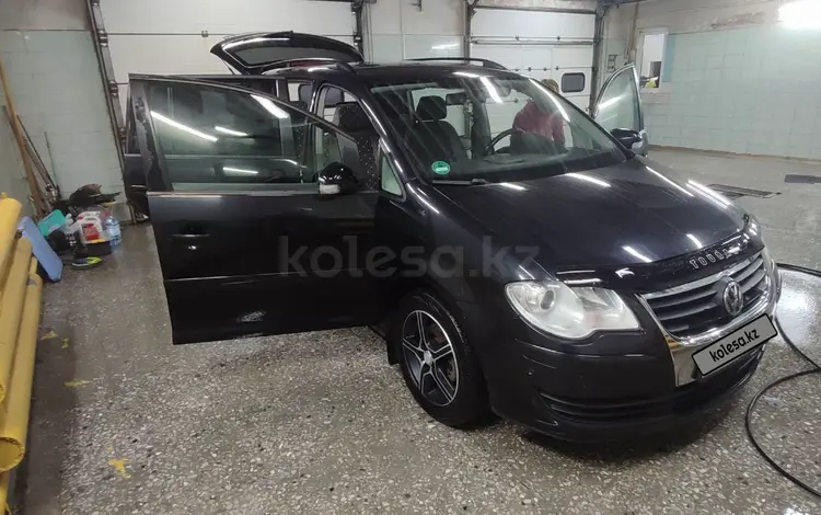 Volkswagen Touran 2007 года за 4 000 000 тг. в Экибастуз