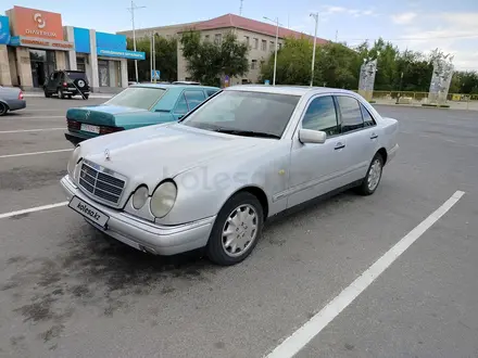 Mercedes-Benz E 280 1996 года за 2 600 000 тг. в Кызылорда