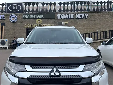 Mitsubishi Outlander 2019 года за 9 500 000 тг. в Алматы – фото 3