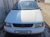 Volkswagen Polo 1994 года за 1 100 000 тг. в Алматы