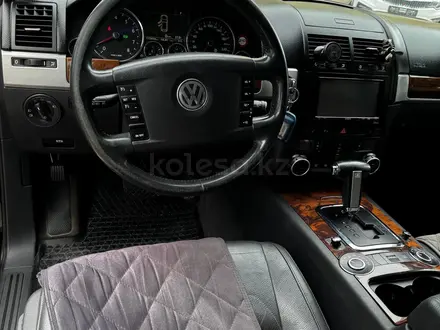 Volkswagen Touareg 2007 года за 8 200 000 тг. в Костанай – фото 7