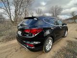 Hyundai Santa Fe 2017 года за 5 600 000 тг. в Уральск – фото 4