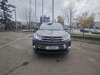 Toyota Highlander 2017 годаfor17 000 000 тг. в Алматы