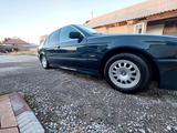 BMW 528 1996 года за 2 500 000 тг. в Шымкент – фото 4