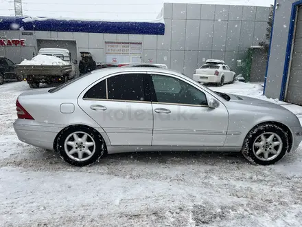 Mercedes-Benz C 320 2001 года за 3 300 000 тг. в Астана – фото 7