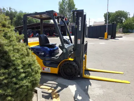 Komatsu  FG25, автомат, бензин 2.5 тонны на 3 метра 2007 года за 5 300 000 тг. в Алматы – фото 5