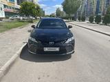 Toyota Camry 2022 года за 16 200 000 тг. в Астана – фото 2