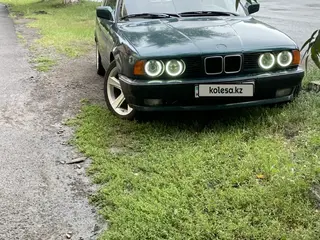 BMW 5 Series, 1990