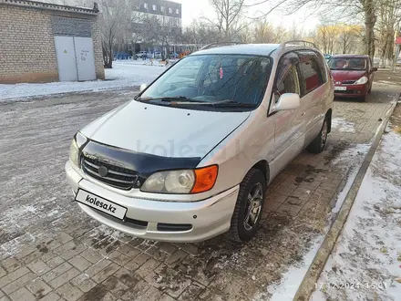 Toyota Ipsum 1998 года за 2 950 000 тг. в Павлодар – фото 2