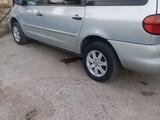 Volkswagen Sharan 1998 годаүшін2 000 000 тг. в Казыгурт