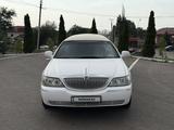 Lincoln Town Car 2003 года за 5 000 000 тг. в Алматы – фото 2