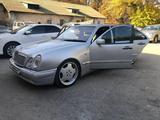 Mercedes-Benz E 320 1996 года за 4 800 000 тг. в Уральск