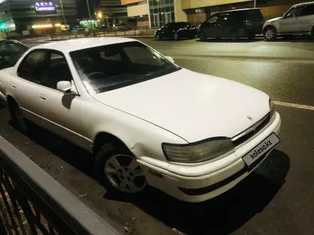 Toyota Camry Prominent 1993 года за 800 000 тг. в Астана – фото 2