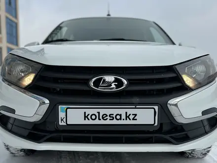 ВАЗ (Lada) Granta 2190 2018 года за 4 250 000 тг. в Караганда