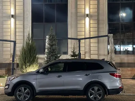 Hyundai Santa Fe 2014 года за 6 500 000 тг. в Уральск