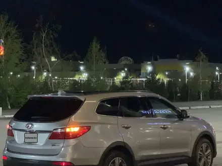 Hyundai Santa Fe 2014 года за 6 500 000 тг. в Уральск – фото 3