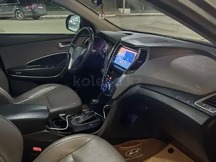 Hyundai Santa Fe 2014 года за 6 500 000 тг. в Уральск – фото 4
