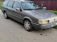 Volkswagen Passat 1993 годаүшін1 600 000 тг. в Семей