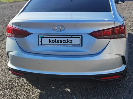 Hyundai Accent 2020 года за 8 200 000 тг. в Караганда – фото 4