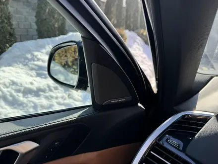 BMW X5 2022 года за 36 500 000 тг. в Алматы – фото 18