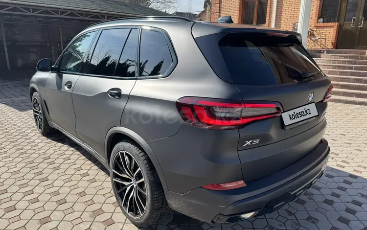 BMW X5 2022 года за 36 500 000 тг. в Алматы