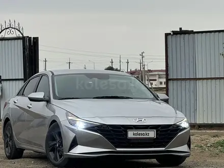 Hyundai Elantra 2021 года за 5 600 000 тг. в Актау – фото 2