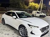 Hyundai Sonata 2022 года за 11 900 000 тг. в Тараз – фото 2