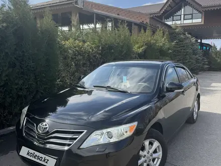 Toyota Camry 2010 года за 7 600 000 тг. в Тараз – фото 2