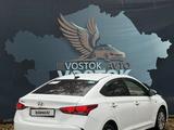 Hyundai Accent 2021 года за 6 800 000 тг. в Усть-Каменогорск – фото 2