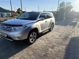 Toyota Highlander 2013 года за 12 350 000 тг. в Караганда – фото 4