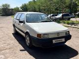 Volkswagen Passat 1993 годаүшін1 280 000 тг. в Караганда