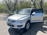 Volkswagen Touareg 2008 годаүшін7 000 000 тг. в Астана – фото 2