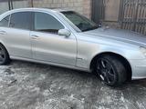 Mercedes-Benz E 240 2003 годаүшін5 000 000 тг. в Алматы – фото 3