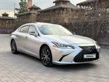 Lexus ES 250 2021 года за 22 000 000 тг. в Алматы