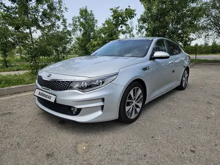 Kia K5 2016 года за 9 600 000 тг. в Алматы