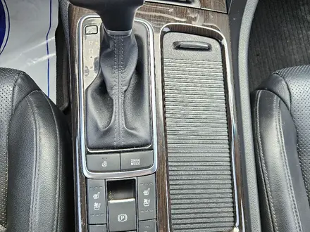 Kia K5 2016 года за 9 600 000 тг. в Алматы – фото 26