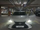 Lexus ES 250 2023 года за 29 000 000 тг. в Астана