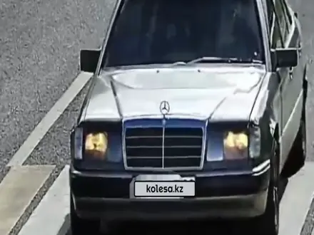 Mercedes-Benz E 200 1989 года за 1 100 000 тг. в Тараз