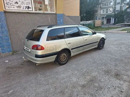 Toyota Avensis 1999 года за 2 500 000 тг. в Астана