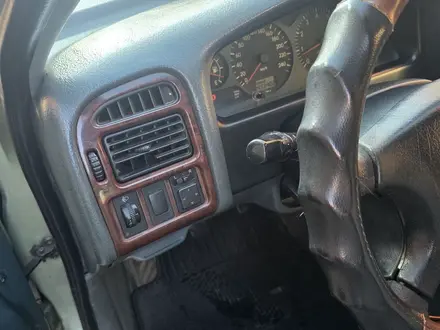 Toyota Avensis 1999 года за 2 500 000 тг. в Астана – фото 9